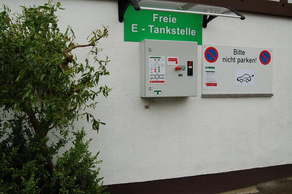 Landgasthaus Pfahl ヴェルスホーフェン エクステリア 写真
